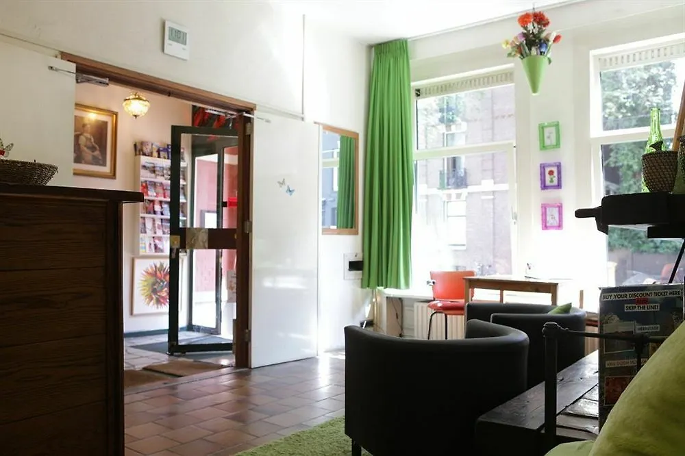 Weber Hotel Amsterdam 2*,